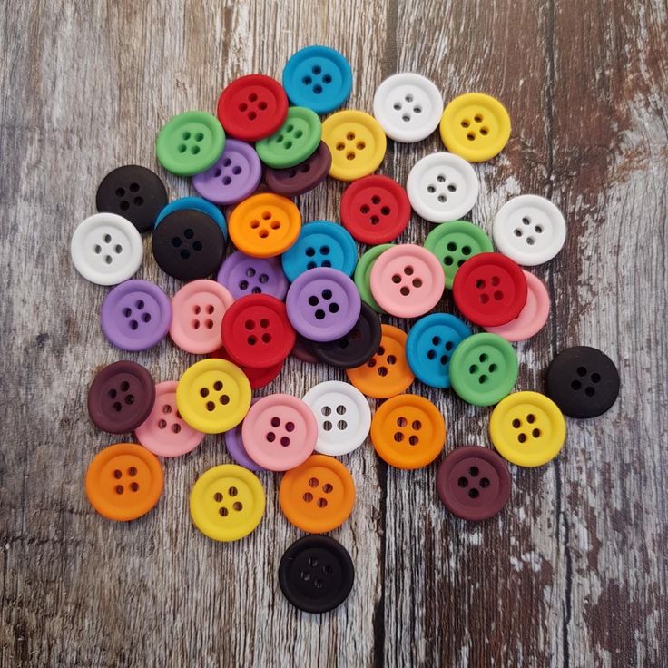 Four Hole Button pack _ 50 buttons 15mm BASICS colour MIX