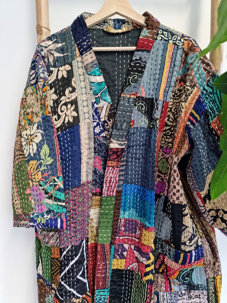 Silk Kantha Cotton Knee Length Patchwork Reversible Kimono Jacket Unisex Robe Handmade Sustainable Eco-fashion _ Boho Gift _ Regal Black _ - Etsy UK